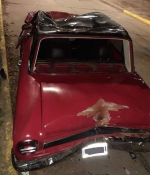 Un Ford Falcon de Arrecifes fue embestido por una camioneta en Cap. Sarmiento