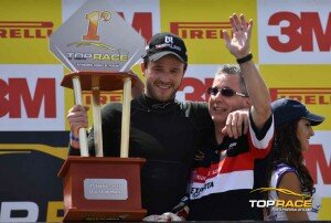 El Piloto Agustin Canaoino (N86) ganador de la carrera final seguido de Diego Azar (N10) y tercero Gustavo Micheloud (N333) Top Race V6 en el autodrmo de la ciudad de Parana Entre 13/03/2016 Foto: Prensa Top Race